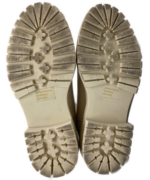TONY BIANCO（トニービアンコ）TONY BIANCO (トニービアンコ) サイドゴアブーツ アイボリー サイズ:7の古着・服飾アイテム