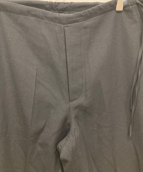BLURHMS（ブラームス）BLURHMS (ブラームス) Wool Surge Super Wide Easy Slacks ブラック サイズ:SIZE 3の古着・服飾アイテム