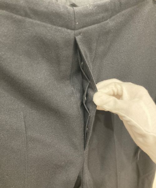 BLURHMS（ブラームス）BLURHMS (ブラームス) Wool Surge Super Wide Easy Slacks ブラック サイズ:SIZE 3の古着・服飾アイテム