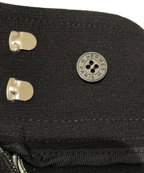 HERMES（エルメス）HERMES (エルメス) ミラノジャージーAラインスカート ブラック サイズ:42の古着・服飾アイテム