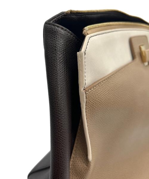 FURLA（フルラ）FURLA (フルラ) ハンドバッグ　パイパールクス ベージュの古着・服飾アイテム