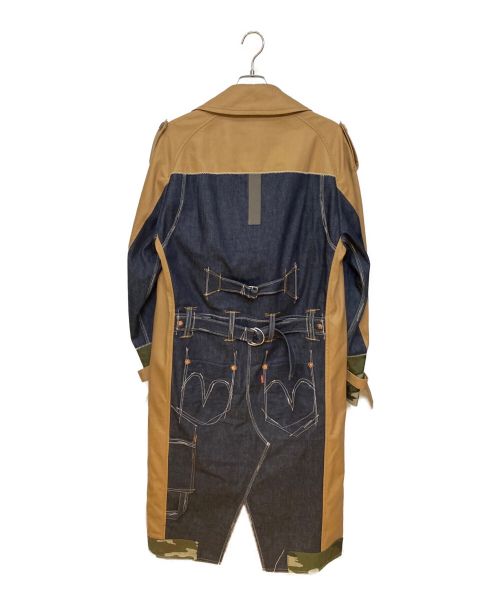 eYe COMME des GARCONS JUNYAWATANABE MAN（アイ コム デ ギャルソン ジュンヤ ワタナベ マン）eYe COMME des GARCONS JUNYAWATANABE MAN (コム デ ギャルソン ジュンヤ ワタナベ マン) LEVI'S (リーバイス) 22AW 再構築トレンチコート ベージュ サイズ:XSの古着・服飾アイテム