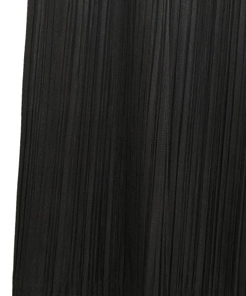 PLEATS PLEASE（プリーツプリーズ）PLEATS PLEASE (プリーツプリーズ) クロップドプリーツワイドパンツ ブラック サイズ:3の古着・服飾アイテム