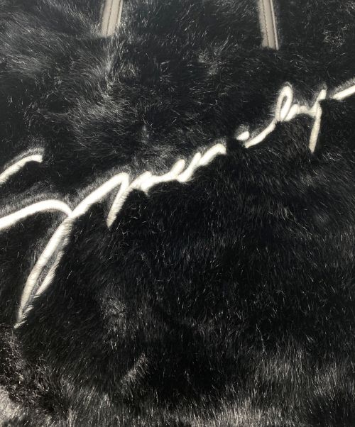 GIVENCHY（ジバンシィ）GIVENCHY (ジバンシィ) フェイクファーリバーシブルトートバッグ ブラックの古着・服飾アイテム
