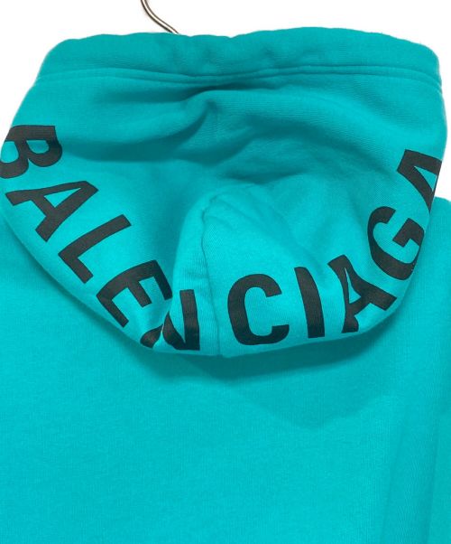 BALENCIAGA（バレンシアガ）BALENCIAGA (バレンシアガ) フードロゴ プルオーバー スウェット パーカー ターコイズブルー サイズ:XXSの古着・服飾アイテム
