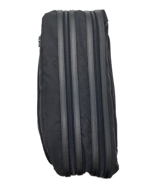 PRADA（プラダ）PRADA (プラダ) クラッチバッグ ブラックの古着・服飾アイテム