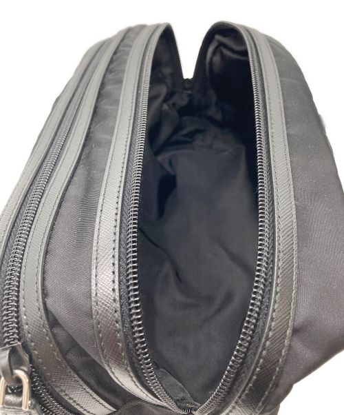 PRADA（プラダ）PRADA (プラダ) クラッチバッグ ブラックの古着・服飾アイテム