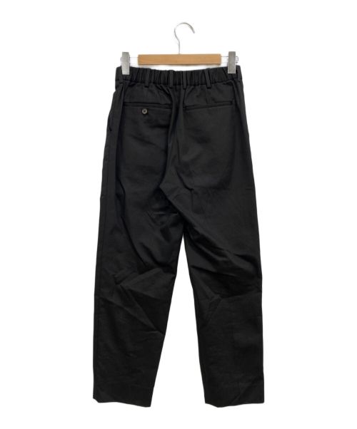 MARKAWARE（マーカウェア）MARKAWARE (マーカウェア) ORGANIC COTTON CAVALRY TWILL PEGTOP TROUSERS（オーガニックコットン キャバリーツイル） ブラック サイズ:1の古着・服飾アイテム