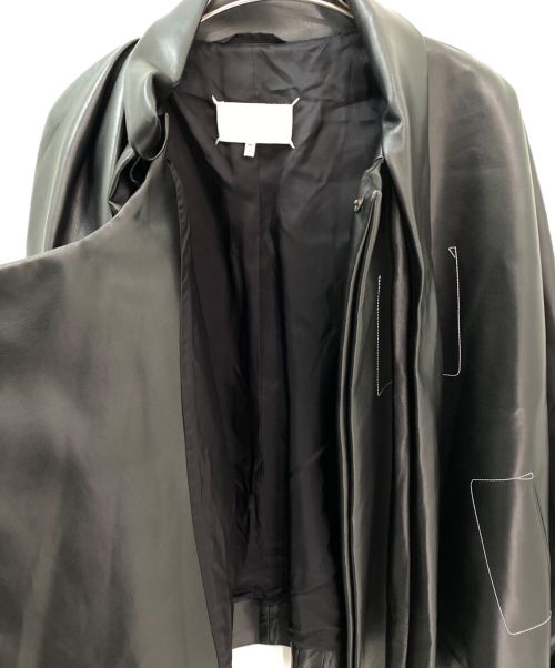 Maison Margiela（メゾンマルジェラ）Maison Margiela (メゾンマルジェラ) Faux Leather Pussy Bow Jacket ブラック サイズ:38の古着・服飾アイテム