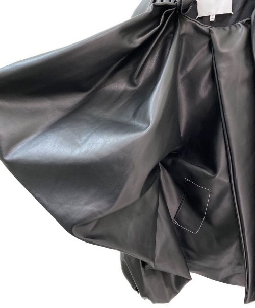 Maison Margiela（メゾンマルジェラ）Maison Margiela (メゾンマルジェラ) Faux Leather Pussy Bow Jacket ブラック サイズ:38の古着・服飾アイテム