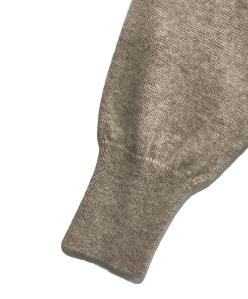 suadeo（スアデオ）suadeo (スアデオ) 【洗える】カシミヤサイドスリットワンピース ベージュ サイズ:下記参照の古着・服飾アイテム