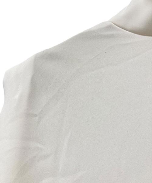 K.T KIYOKO TAKASE（ケーティー キヨコタカセ）K.T KIYOKO TAKASE (ケーティー キヨコタカセ) マットサテンデザインハイネックブラウス ホワイト サイズ:9の古着・服飾アイテム