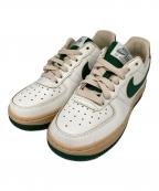 NIKEナイキ）の古着「WMNS Air Force 1 '07 LV8 エアフォースワン ローカット スニーカー」｜SAIL/GORGE GREEN-SES