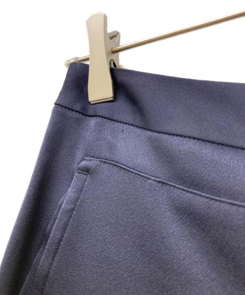 BACCA（バッカ）BACCA (バッカ) ジョーゼットサテン ミディストレートパンツ ネイビー サイズ:34の古着・服飾アイテム