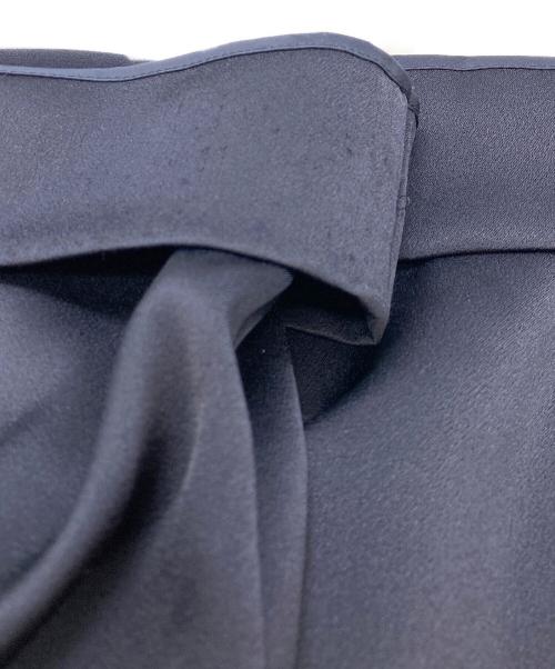 BACCA（バッカ）BACCA (バッカ) ジョーゼットサテン ミディストレートパンツ ネイビー サイズ:34の古着・服飾アイテム