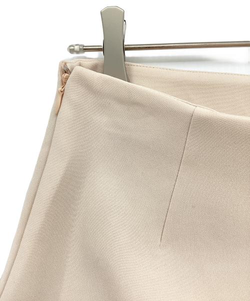 MIU MIU（ミュウミュウ）MIU MIU (ミュウミュウ) フリルスカート ベージュ サイズ:36の古着・服飾アイテム