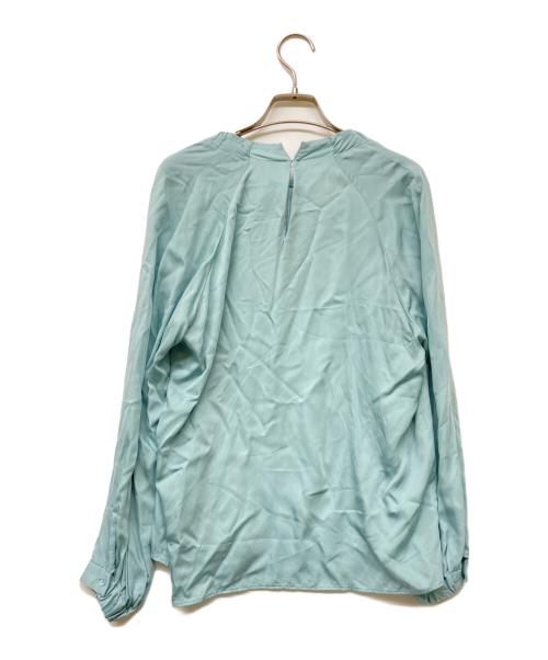 TOMORROW LAND collection（トゥモローランドコレクション）TOMORROW LAND collection (トゥモローランドコレクション) ウォッシャブルサテンボウタイギャザーブラウス ライトブルー サイズ:36の古着・服飾アイテム
