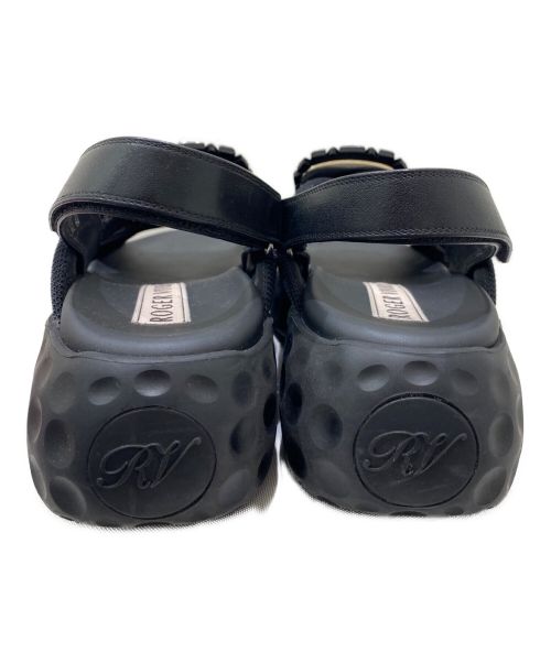 Roger Vivier（ロジェ ヴィヴィエ）Roger Vivier (ロジェ ヴィヴィエ) ヴィヴランライトストラスバックル ファブリック サンダル ブラック サイズ:40の古着・服飾アイテム