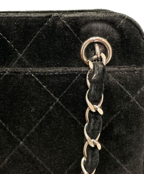 CHANEL（シャネル）CHANEL (シャネル) ベロアマトラッセチェーンショルダーバッグ ブラック サイズ:23の古着・服飾アイテム