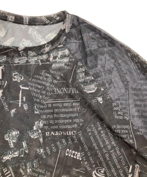 Y's（ワイズ）Y's (ワイズ) ニュースペーパープリント半袖チュールカットソー ブラック サイズ:2の古着・服飾アイテム