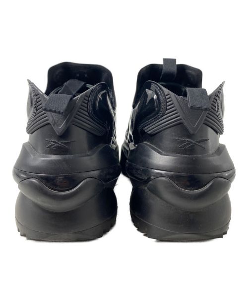 Maison Margiela（メゾンマルジェラ）Maison Margiela (メゾンマルジェラ) REEBOK (リーボック) TABI INSTAPUMP FURY ブラック サイズ:26.5の古着・服飾アイテム