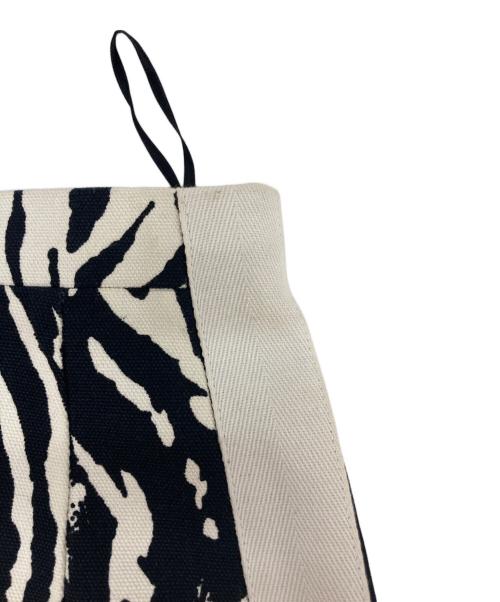 N°21（ヌメロヴェントゥーノ）N°21 (ヌメロヴェントゥーロ) タイトスカート ブラック サイズ:38の古着・服飾アイテム