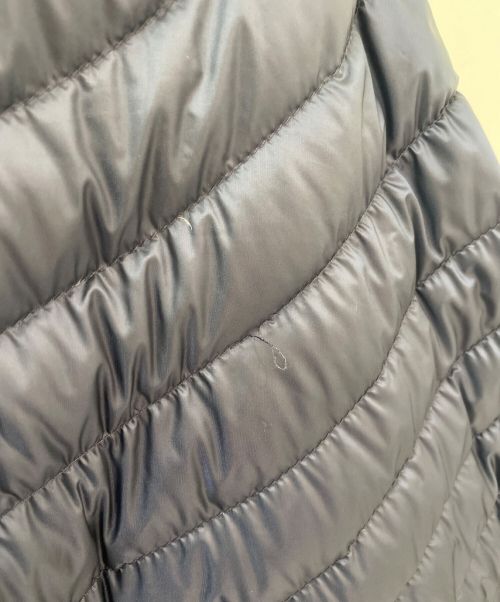 MONCLER（モンクレール）MONCLER (モンクレール) ダウンポンチョ/CHINCHARD ネイビー サイズ:1の古着・服飾アイテム