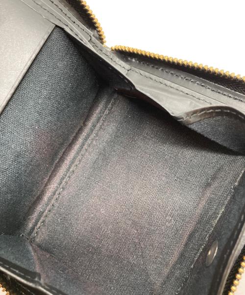 irose（イロセ）irose (イロセ) ポップアップミディアムウォレット ブラックの古着・服飾アイテム