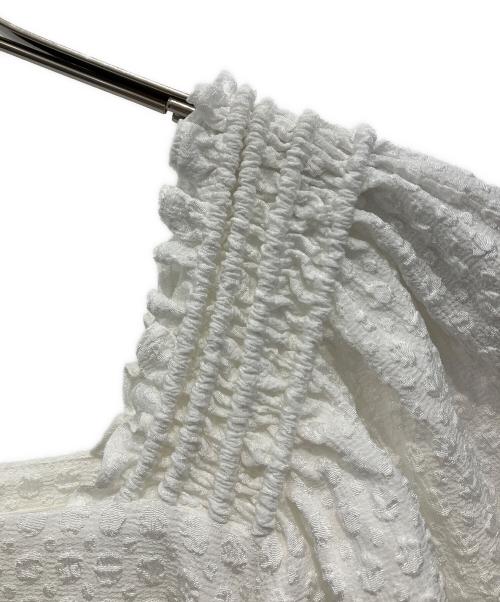 BALLSEY（ボールジィ）BALLSEY (ボールジィ) ジャカードシャーリング パフスリーブブラウス ホワイト サイズ:36の古着・服飾アイテム