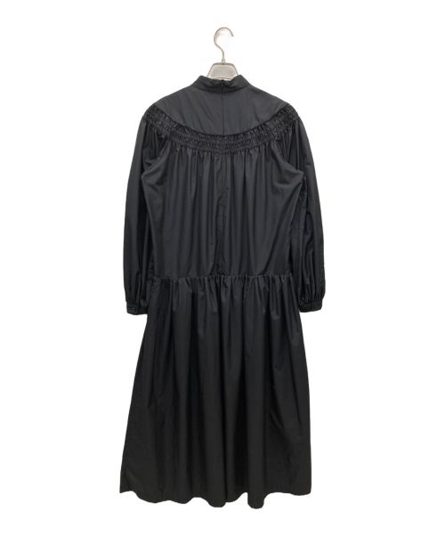 CAROLINA GLASER（カロリナ グレイサー）CAROLINA GLASER (カロリナ グレイサー) スモッキング ワンピース ブラック サイズ:記載なしの古着・服飾アイテム