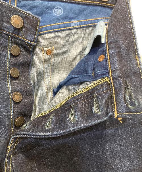 MOMOTARO JEANS（桃太郎ジーンズ）MOMOTARO JEANS (桃太郎ジーンズ) 銅丹特濃タイトストレート インディゴ サイズ:W30の古着・服飾アイテム