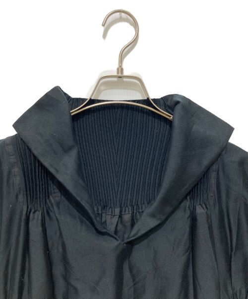 ISSEY MIYAKE（イッセイミヤケ）ISSEY MIYAKE (イッセイミヤケ) プリーツ切替ワンピース ブラック サイズ:2の古着・服飾アイテム