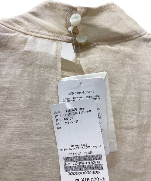 Noble（ノーブル）Noble (ノーブル) シアーオーガンジーハイネックブラウス ベージュ サイズ:FREEの古着・服飾アイテム