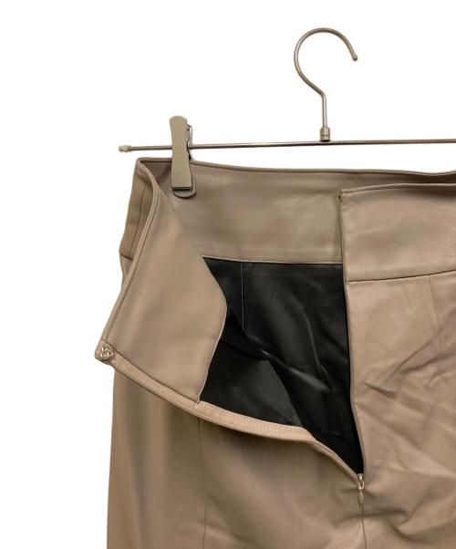 GALLARDA GALANTE（ガリャルダガランテ）GALLARDA GALANTE (ガリャルダガランテ) フェイクレザータイトスカート グレージュ サイズ:1の古着・服飾アイテム