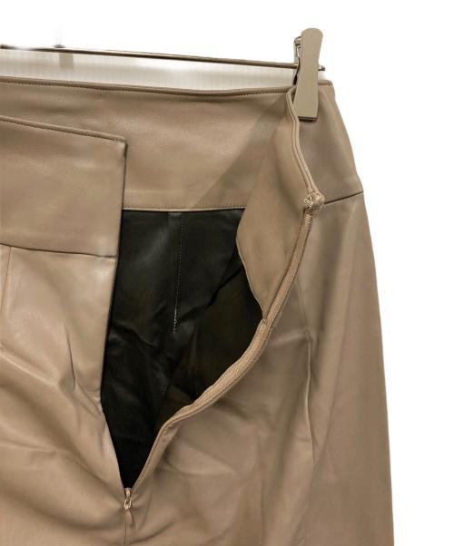 GALLARDA GALANTE（ガリャルダガランテ）GALLARDA GALANTE (ガリャルダガランテ) フェイクレザータイトスカート グレージュ サイズ:1の古着・服飾アイテム