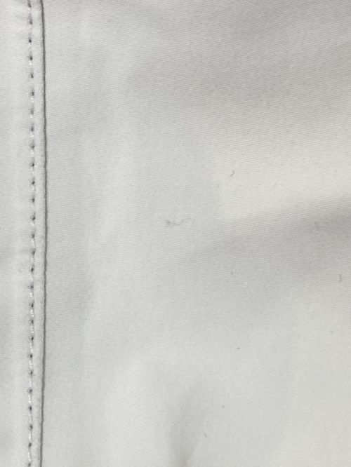 ACRONYM（アクロニウム）ACRONYM (アクロニウム) 3L Gore-Tex Pro Interops Jacket ホワイト×ブラック サイズ:Mの古着・服飾アイテム