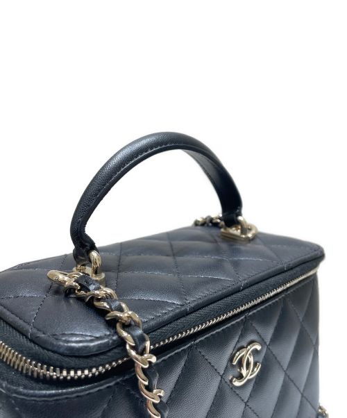 CHANEL（シャネル）CHANEL (シャネル) マトラッセ バニティバッグ  ブラック サイズ:スモールの古着・服飾アイテム