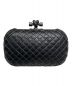 BOTTEGA VENETA (ボッテガベネタ) ノット クラッチバッグ ブラック：60000円