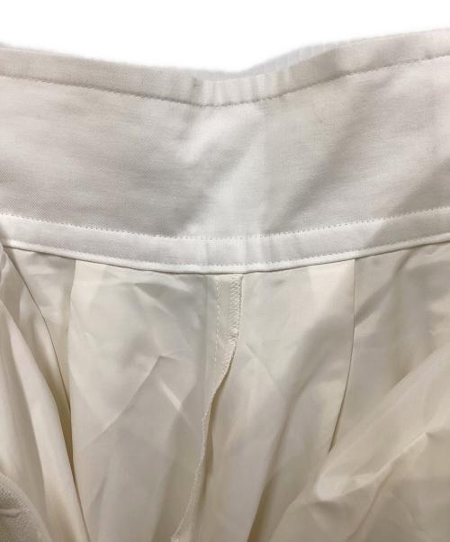 JILL STUART（ジルスチュアート）JILL STUART (ジルスチュアート) ビニージャガードスカート ホワイト サイズ:SIZE Mの古着・服飾アイテム