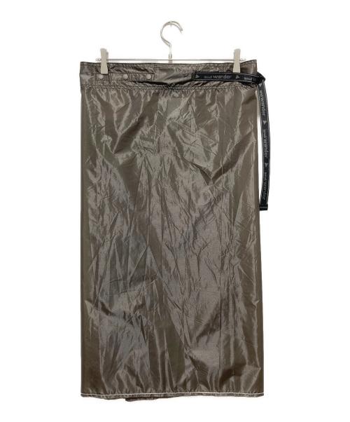 and wander（アンドワンダー）and wander (アンドワンダー) シルラップスカート チャコールグレー サイズ:5の古着・服飾アイテム