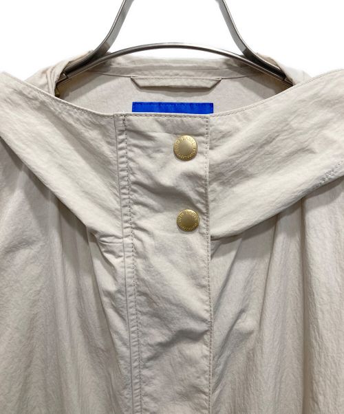 BLUE LABEL CRESTBRIDGE（ブルーレーベルクレストブリッジ）BLUE LABEL CRESTBRIDGE (ブルーレーベルクレストブリッジ) ナイロンワッシャーブルゾン ベージュ サイズ:36の古着・服飾アイテム