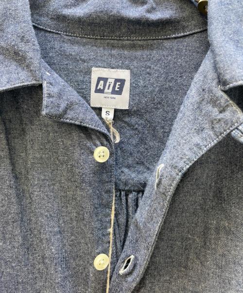 AiE（エーアイイー）AiE (エーアイイー) CHAMBRAY PAINTER SHIRT ネイビー サイズ:Sの古着・服飾アイテム