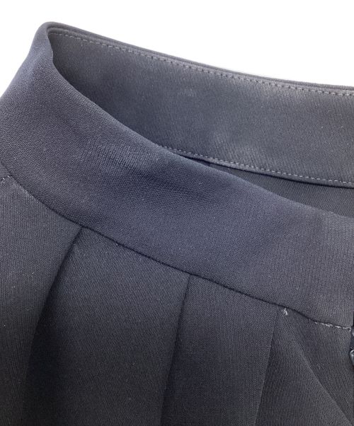 ENFOLD（エンフォルド）ENFOLD (エンフォルド) PEツイルストレッチフレンチタックワンピース ネイビー サイズ:Mの古着・服飾アイテム