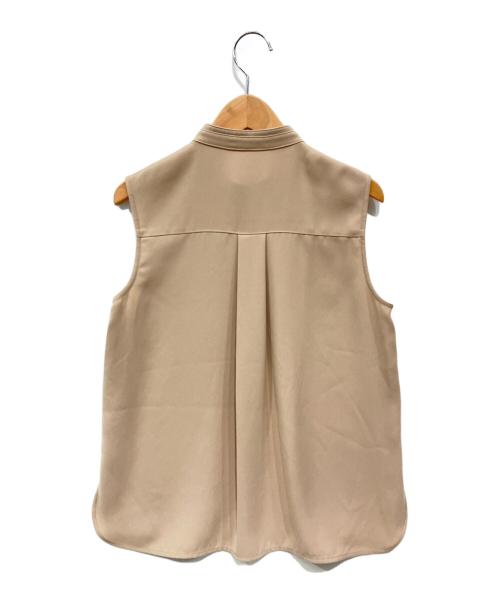 anuans（アニュアンス）anuans (アニュアンス) バックサテンバンドカラーノースリーブブラウス ベージュ サイズ:Freeの古着・服飾アイテム