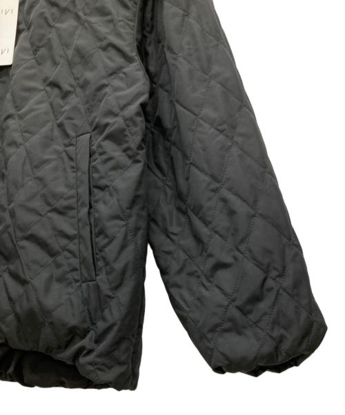 INDIVI（インディヴィ）INDIVI (インディヴィ) 2WAYバルーンスリーブ キルトブルゾン ブラック サイズ:SIZE 38 未使用品の古着・服飾アイテム