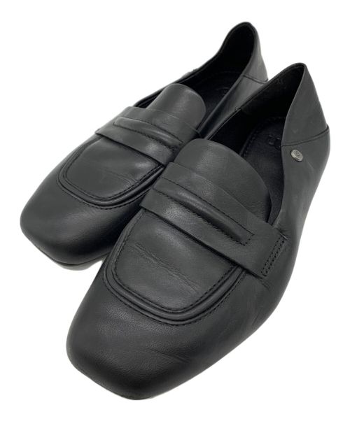 UGG（アグ）UGG (アグ) ジャナヤコラプシブルローファー ブラック サイズ:22の古着・服飾アイテム