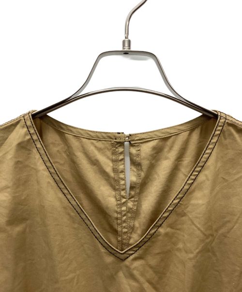 Diagram GRACE CONTINENTAL（ダイアグラム グレースコンチネンタル）Diagram GRACE CONTINENTAL (ダイアグラム グレースコンチネンタル) ベルテッドフレアワンピース ベージュ サイズ:36の古着・服飾アイテム