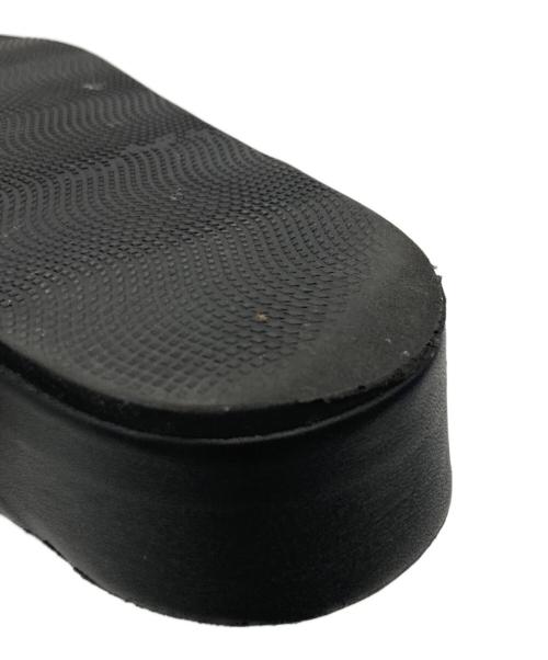 ITTI（イッチ）ITTI (イッチ) デザインバックルレザーサンダル ブラック サイズ:不明の古着・服飾アイテム