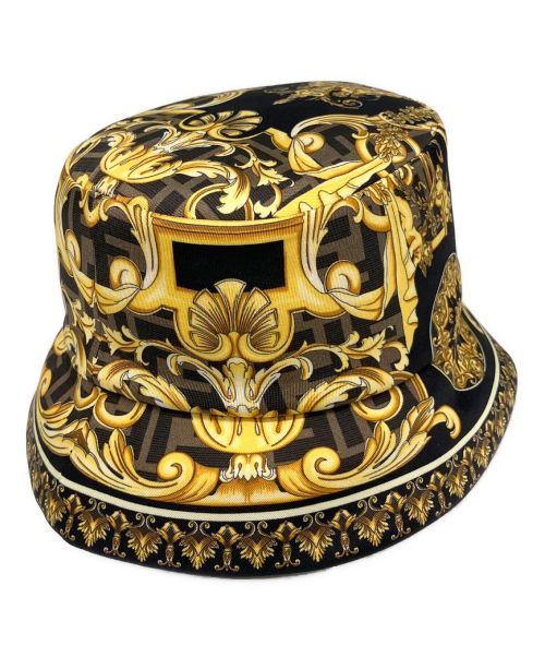 FENDI（フェンディ）FENDI (フェンディ) VERSACE (ヴェルサーチェ) リバーシブルロゴバケットハット サイズ:Mの古着・服飾アイテム