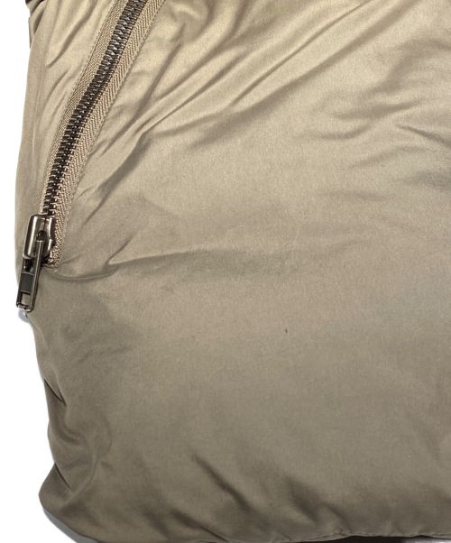 Maison Margiela（メゾンマルジェラ）Maison Margiela (メゾンマルジェラ) 09AW 5ZIP DOWN JACKET/Archive カーキ サイズ:44の古着・服飾アイテム